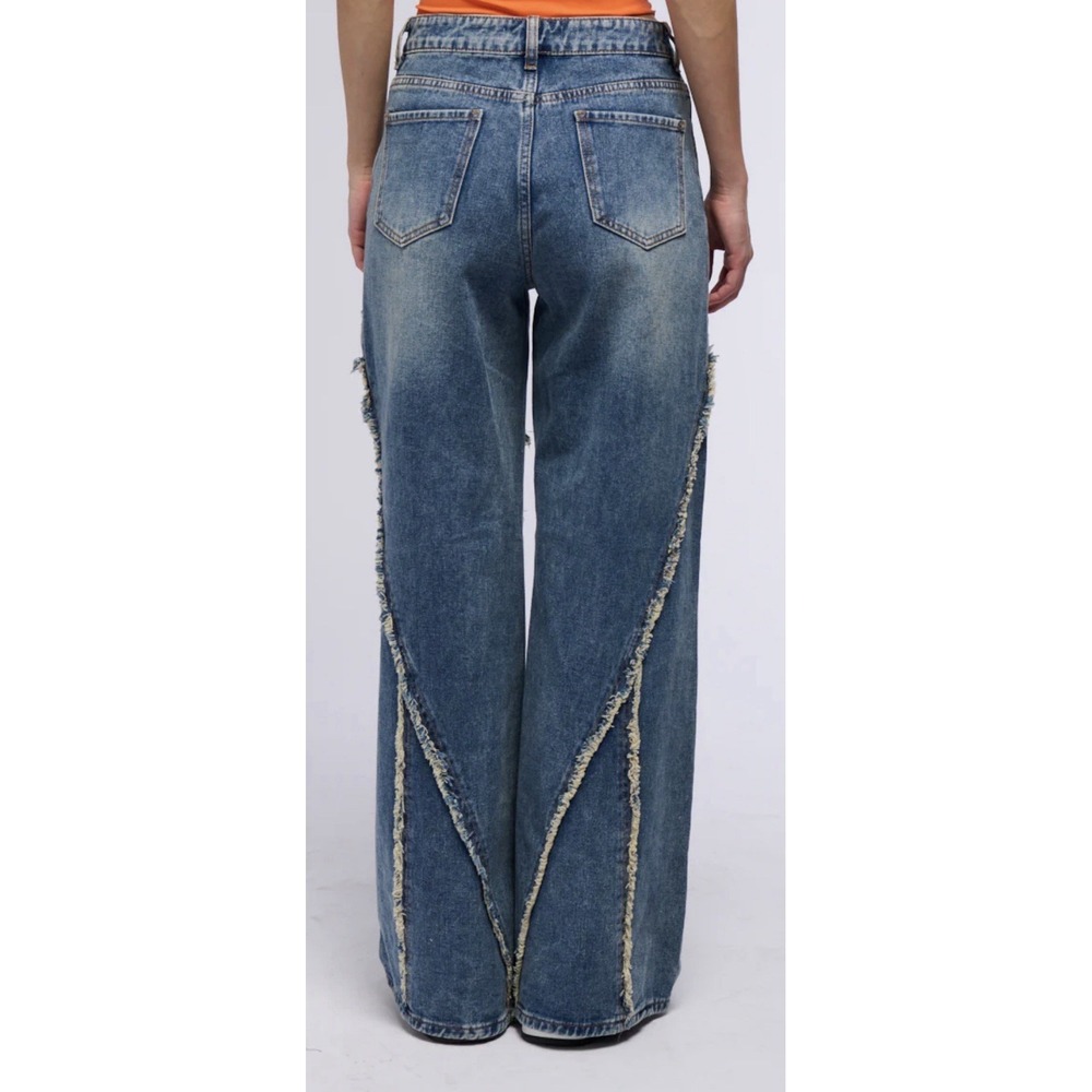 AKIRA JUST A FEELING DISTRESSED DENIM PANT Size 15 - Picture 3 of 13